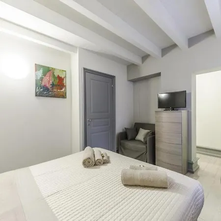 Venice Residence *