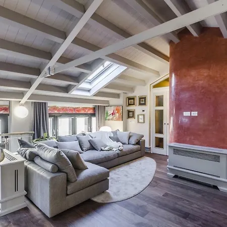Luxury Penthouse Venise